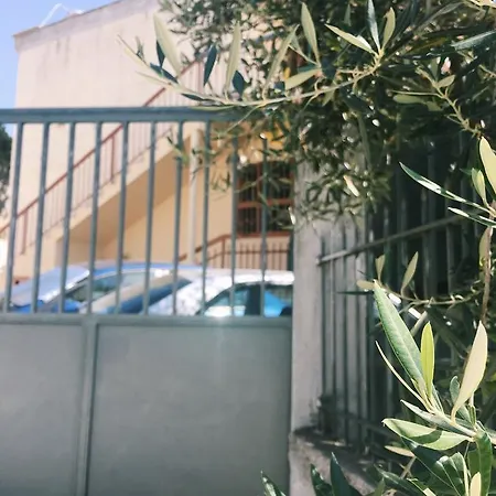 At Tahiri شقة فندقية